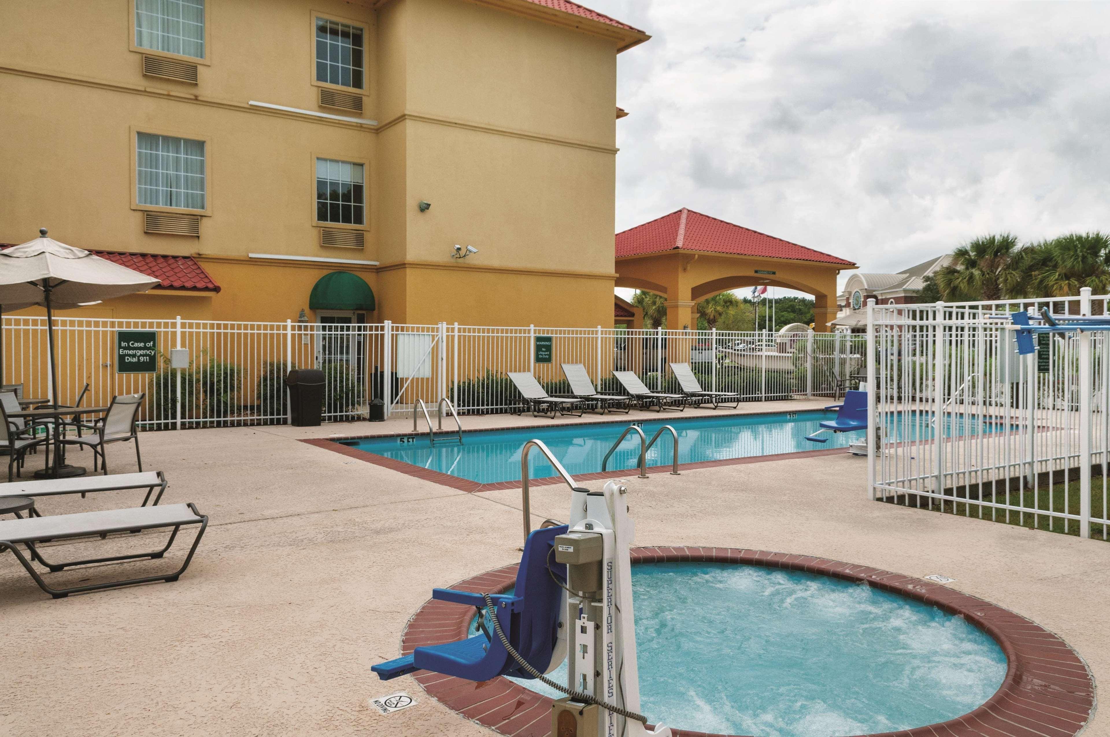 La Quinta By Wyndham Houma Hotel Екстериор снимка
