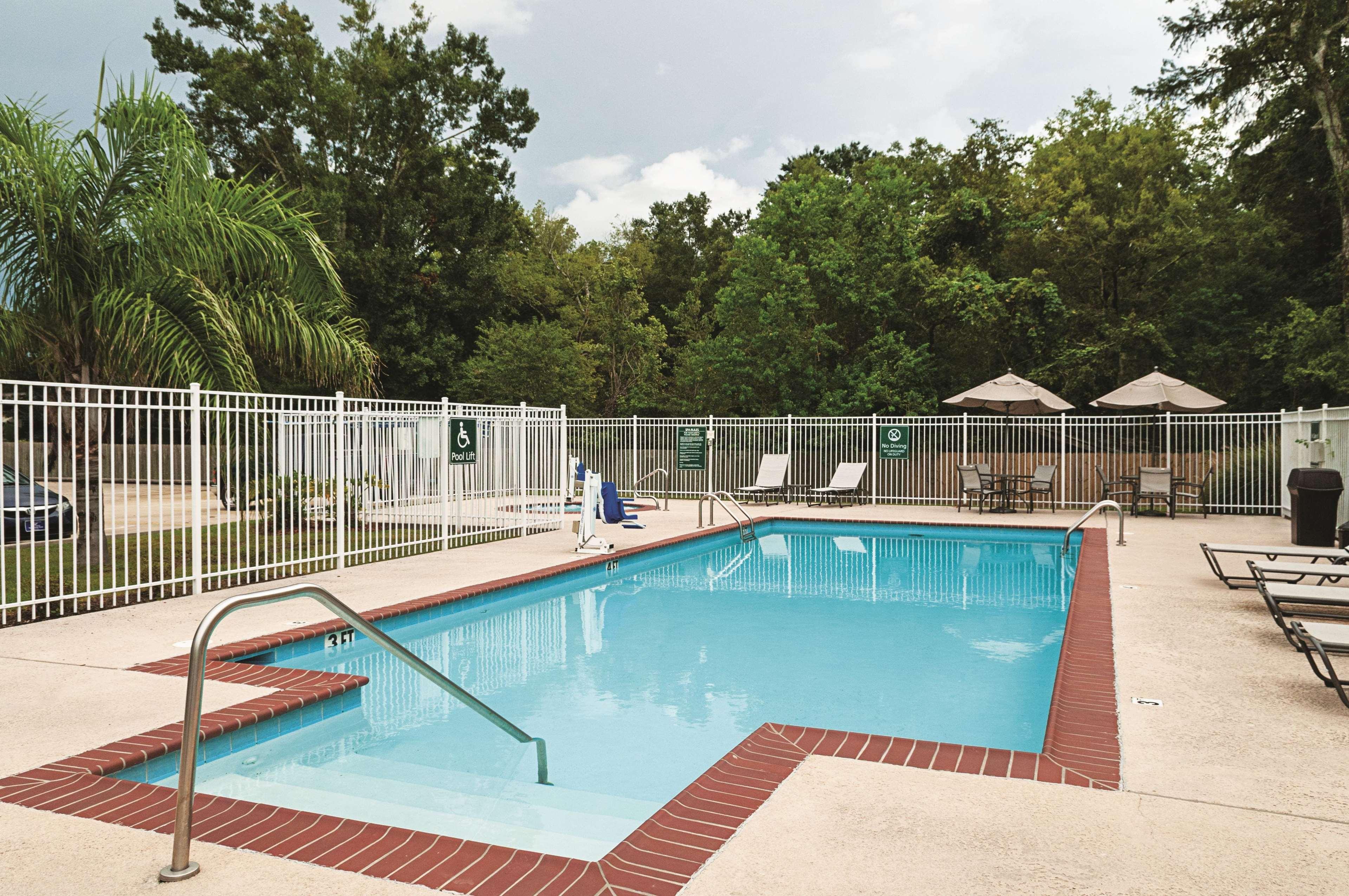 La Quinta By Wyndham Houma Hotel Екстериор снимка