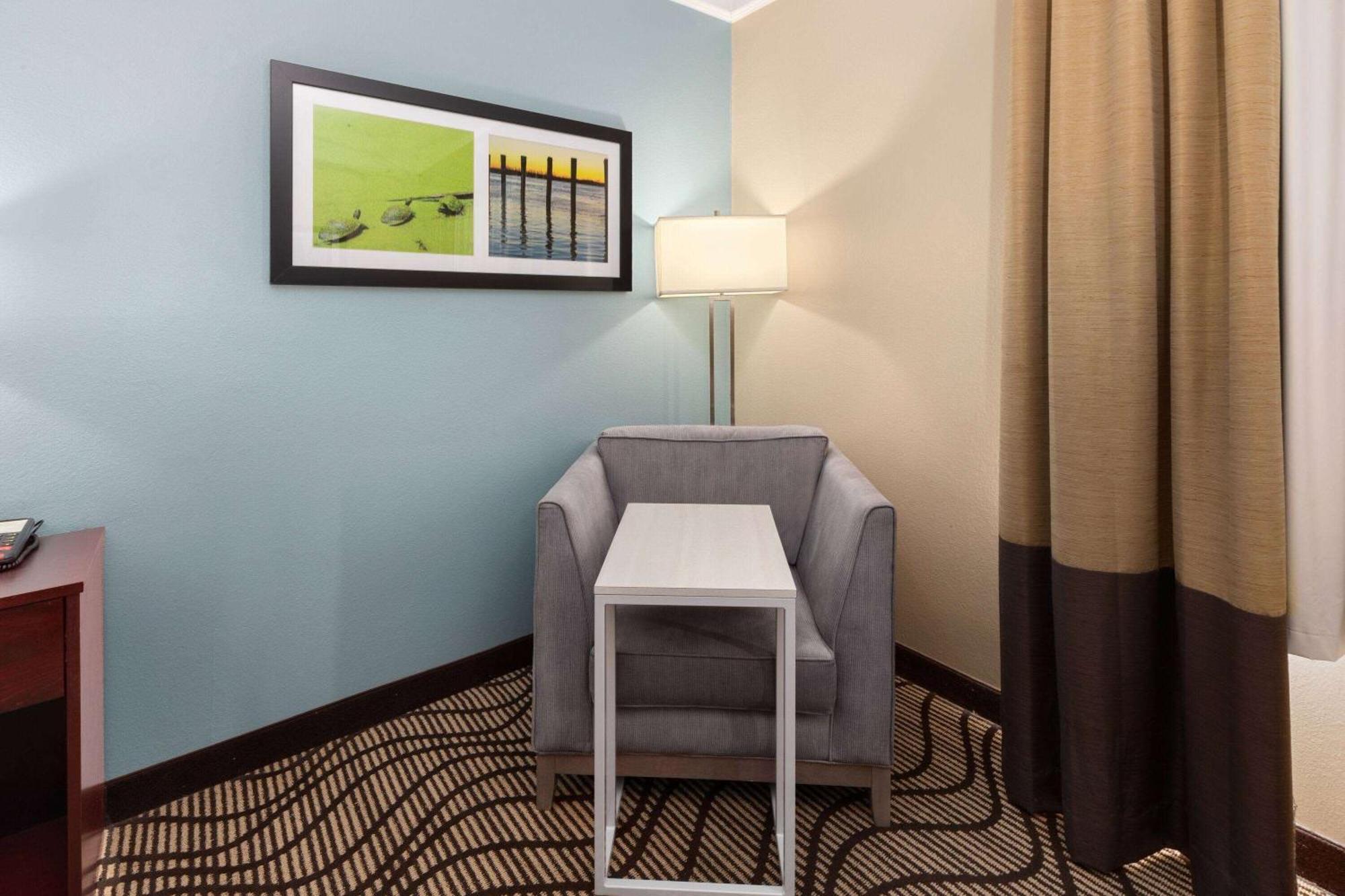 La Quinta By Wyndham Houma Hotel Екстериор снимка