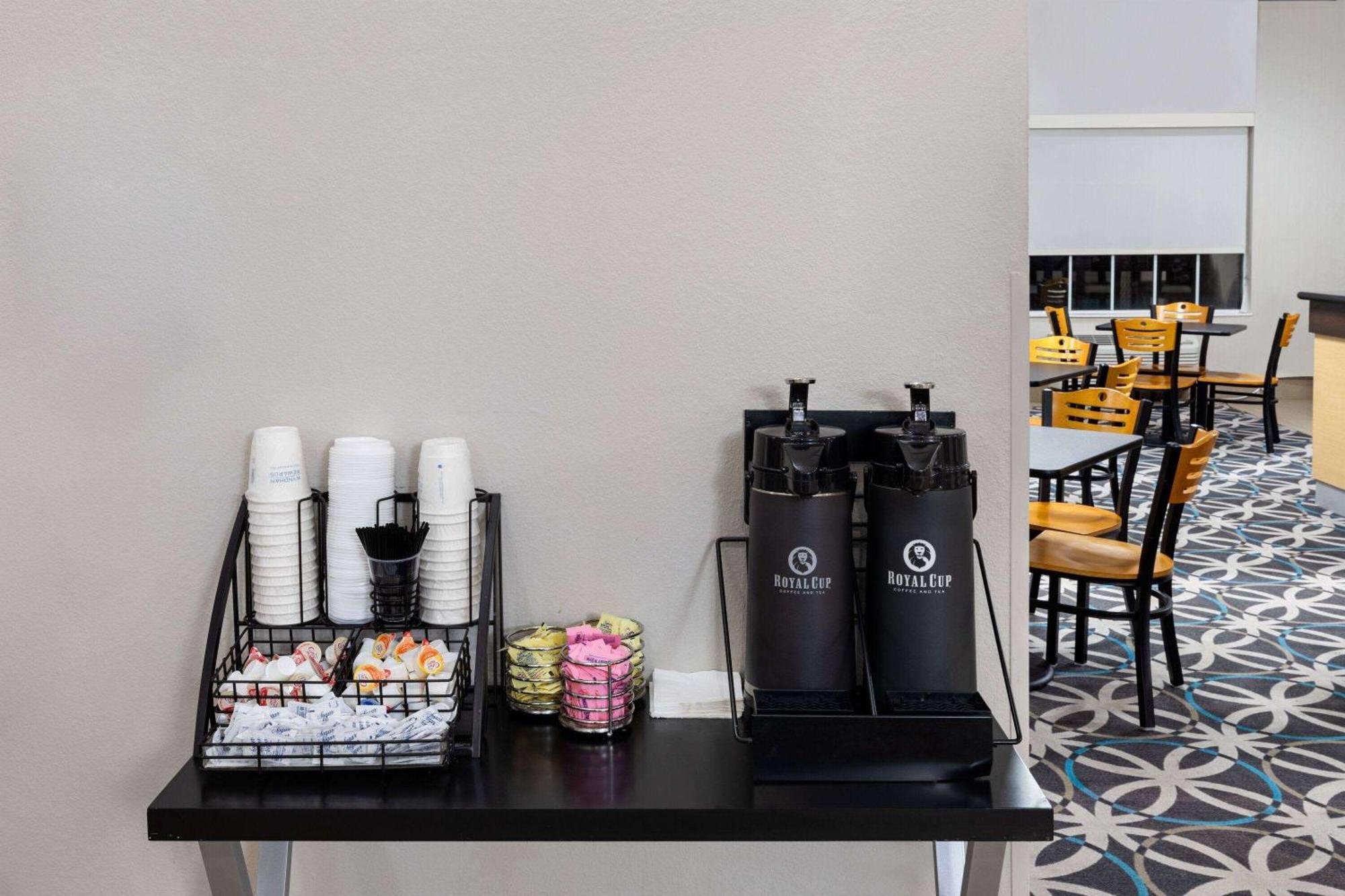 La Quinta By Wyndham Houma Hotel Екстериор снимка